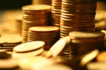  Băncile ar putea fi obligate să îi acţioneze în judecată pe consumatori
